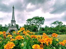 The World landmarks Merapi Park
