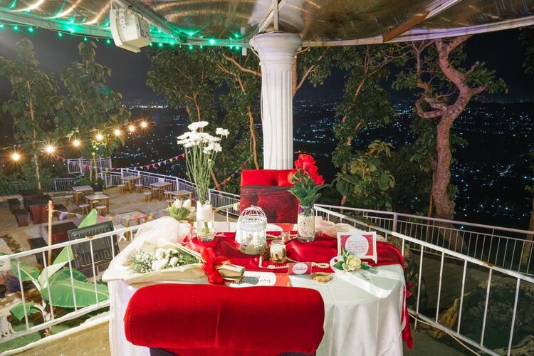 Romantic dinner