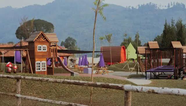 Woodland Fairy, Fairy Garden The Lodge Maribaya