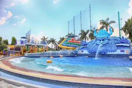 Tempat Wisata Anak di Jakarta The Wave Pondok Indah Waterpark