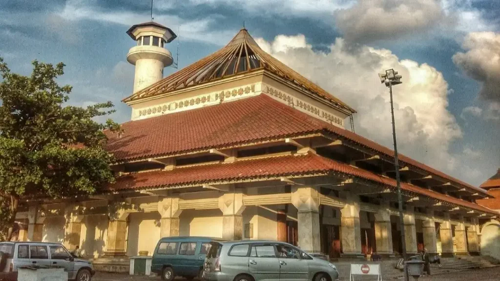 Pendirian Masjid Agung Sunan Ampel