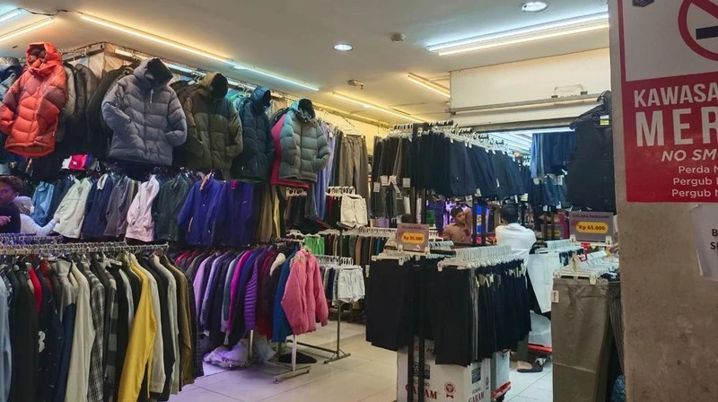 Pasar aksesoris yang di gemari orang malaysia di jakarta