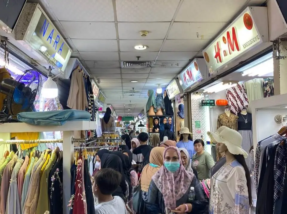 wisata belanja jakarta Pasar Tanah Abang