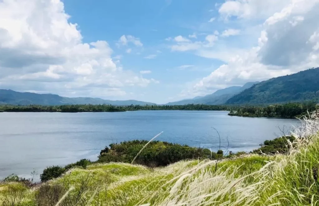 Wisata Alam Lampung Barat - Danau Suoh