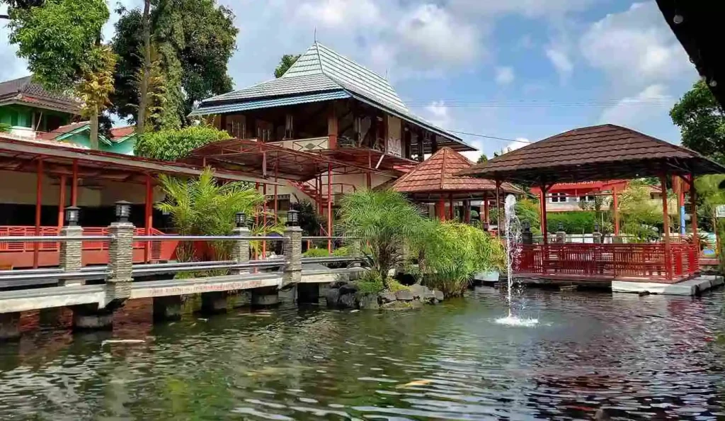 Wisata Cirebon untuk Libur Panjang - Desa Wisata Cikalahang
