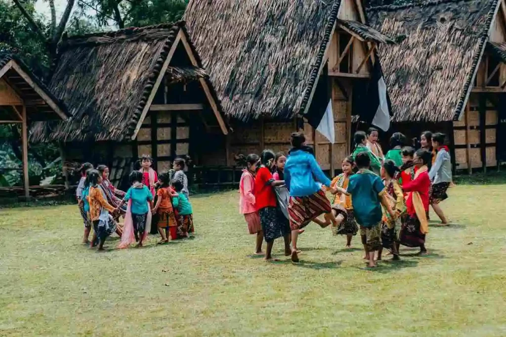 Kambung Budaya Sindang Barang - Wisata Edukasi Budaya Sunda