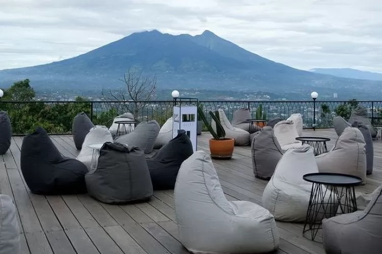 Rekomendasi cafe bogor dengan view bagus - Koi nako kebon jati