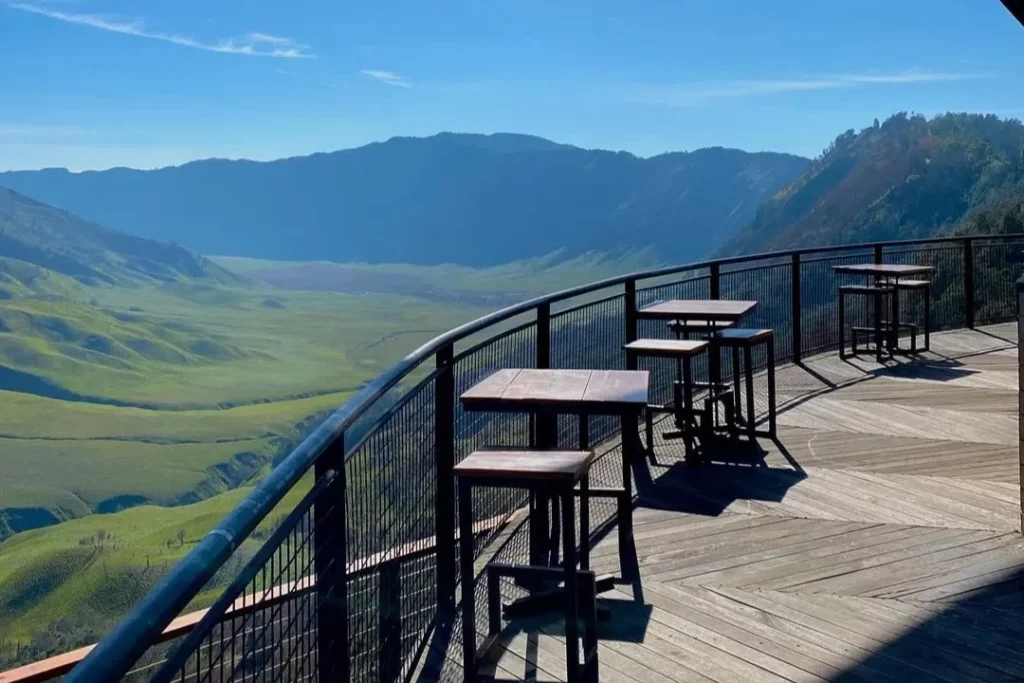 Cafe 360 Bromo Hillside