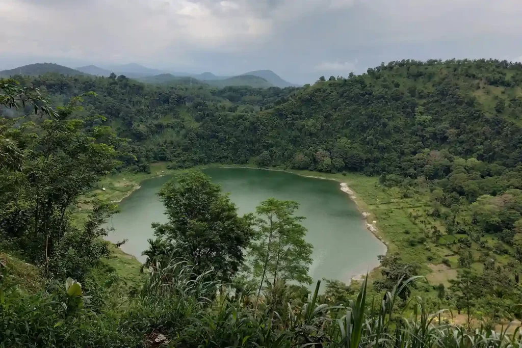 Rekomendasi wisata Lumajang - Ranu Bedali