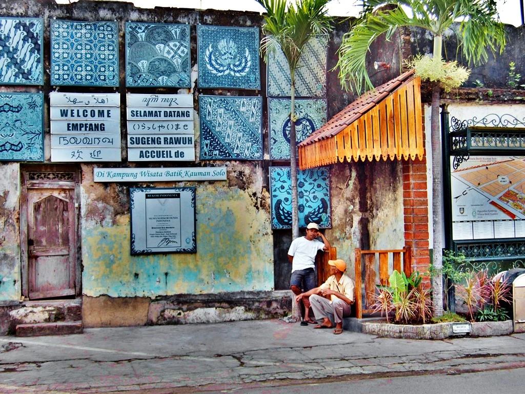 Tempat Wisata Solo Dekat Statiun -Kampung Batik Kauman