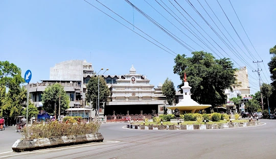 Monumen Pers Solo