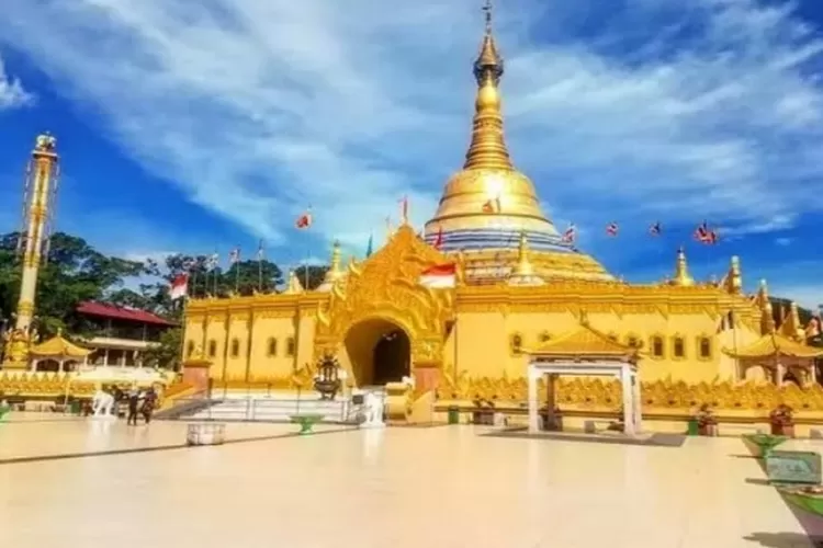 Tempat Wisata Berastagi -taman alam lumbini berastagi