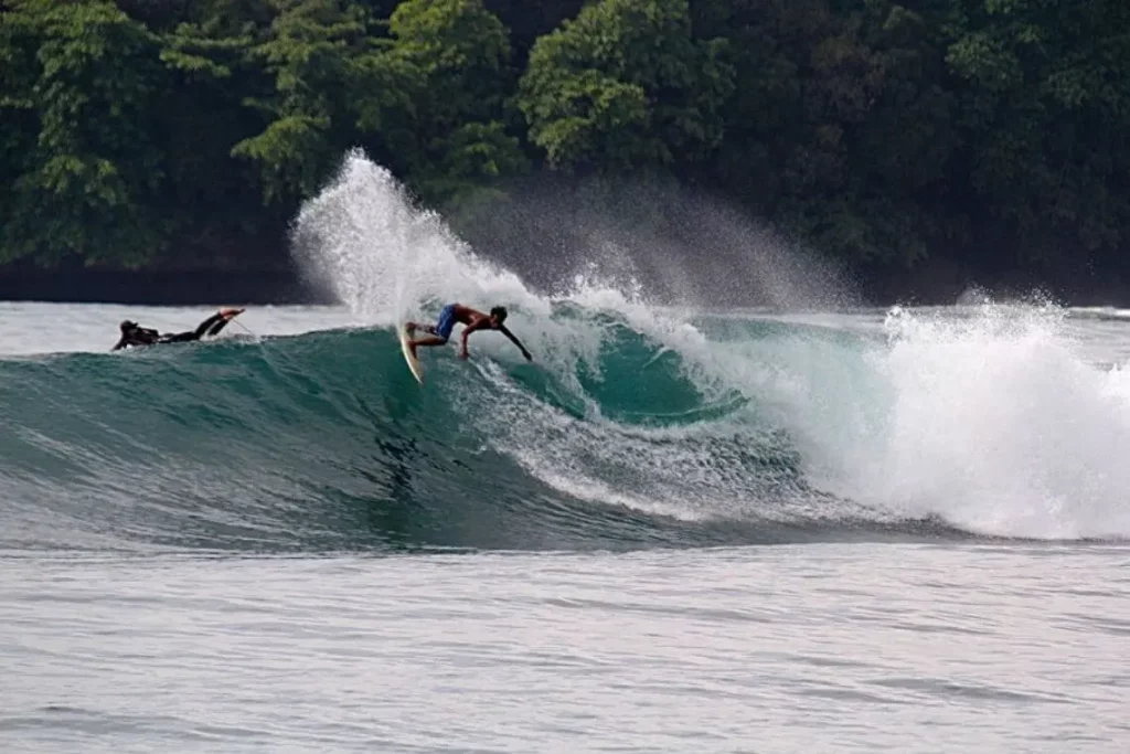 Pantai Batu Karas