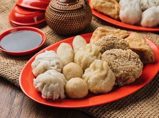 Wisata Kuliner Palembang - Pemek dan Es Kacang Vico