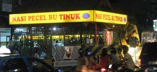 Nasi Pecel Bu Tinuk Bali