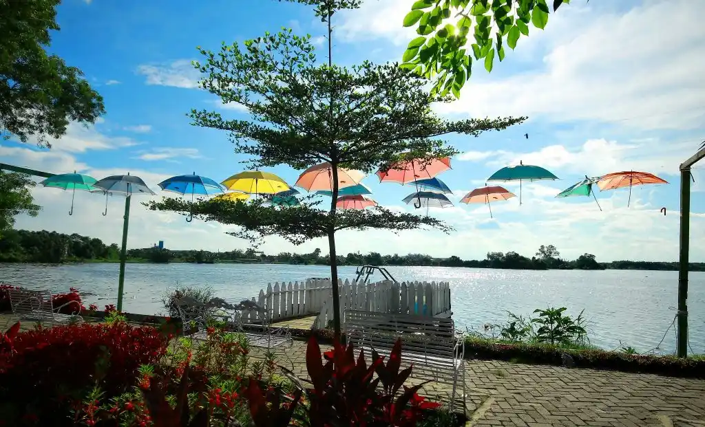 Taman Wisata Danau Siombak Marelan