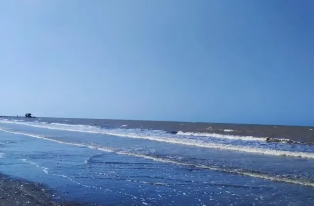 Pantai Tanjung Baru Karawang