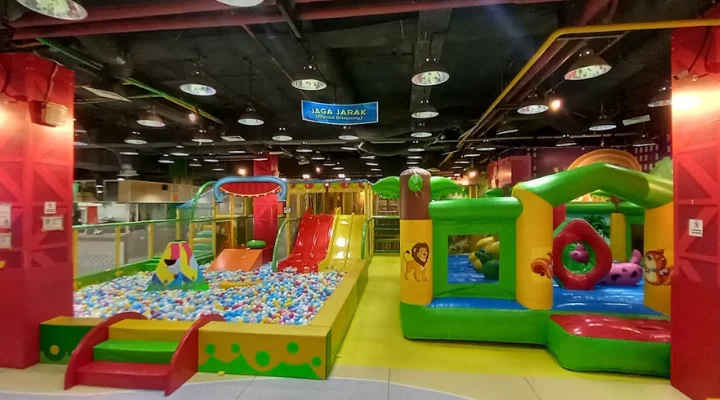 Indoor Playground 3R - Cariu Bogor