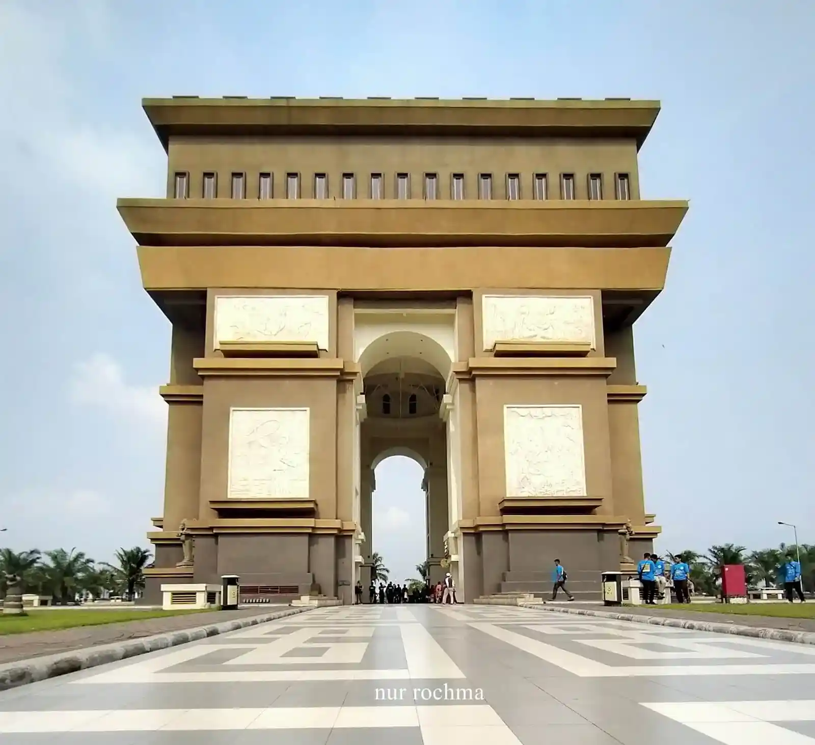 Monumen Simpang Lima Gumul