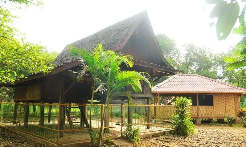 Wisata Sejarah Bekasi Saung Ranggon