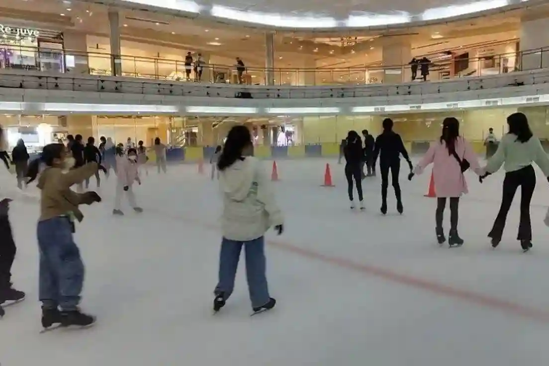 Sky Rink Lokasi
