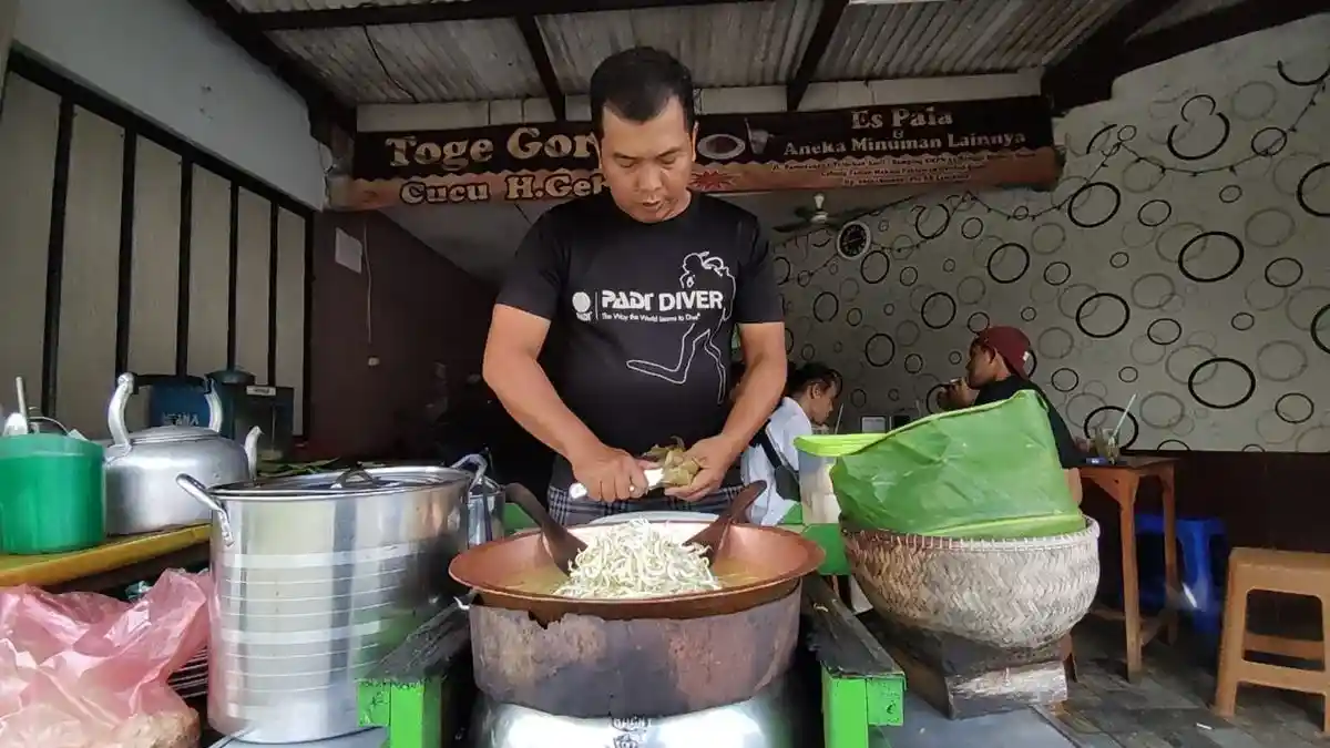 Toge Goreng H. Gebro Bogor