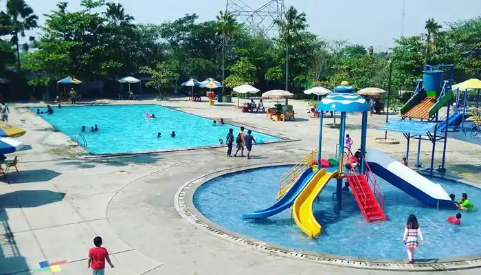 Water Splash Darmawangsa