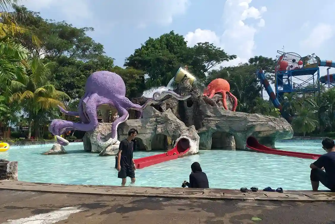 Harga Tiket Masuk Water Kingdom Mekarsari