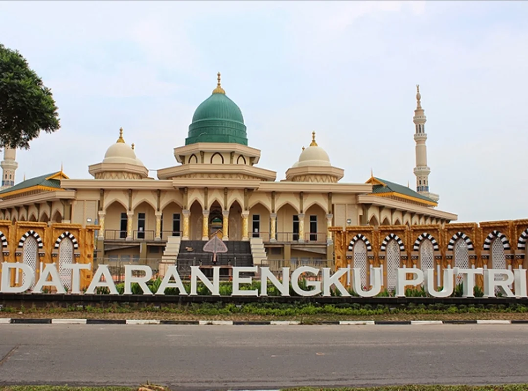 Alun Alun Engku Putri