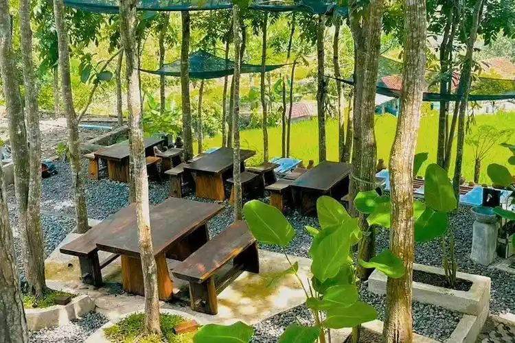 Antapura De Djati