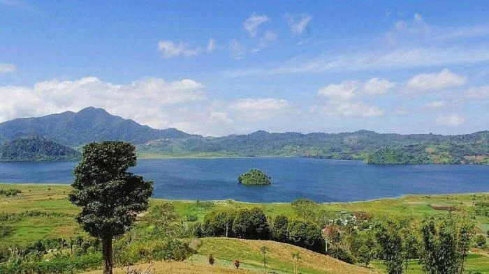 Wisata Manado - Danau Tondano
