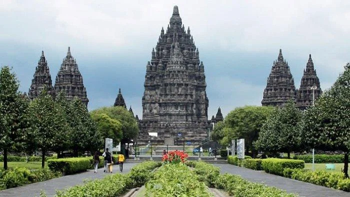 Lokasi Festival Menikmati Akhir Senja 2024 di Swarna Prambanan 