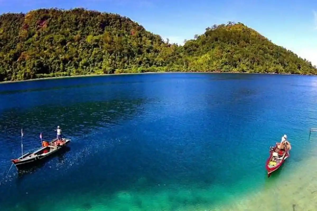 Wisata Padang - Pulau Pasumpahan