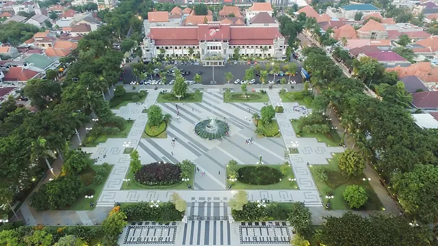 Taman Balai Kota Surabaya