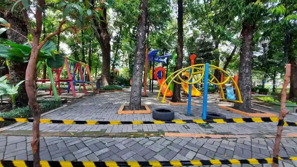 Wisata Murah Surabaya Taman Prestasi