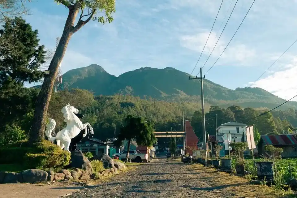 Taman Wisata Tirto Gumarang