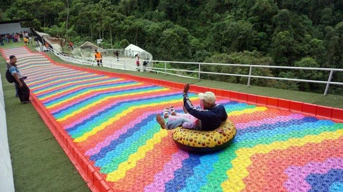 Wahana Menarik yang Ditawarkan oleh Kembang Langit Park Batang