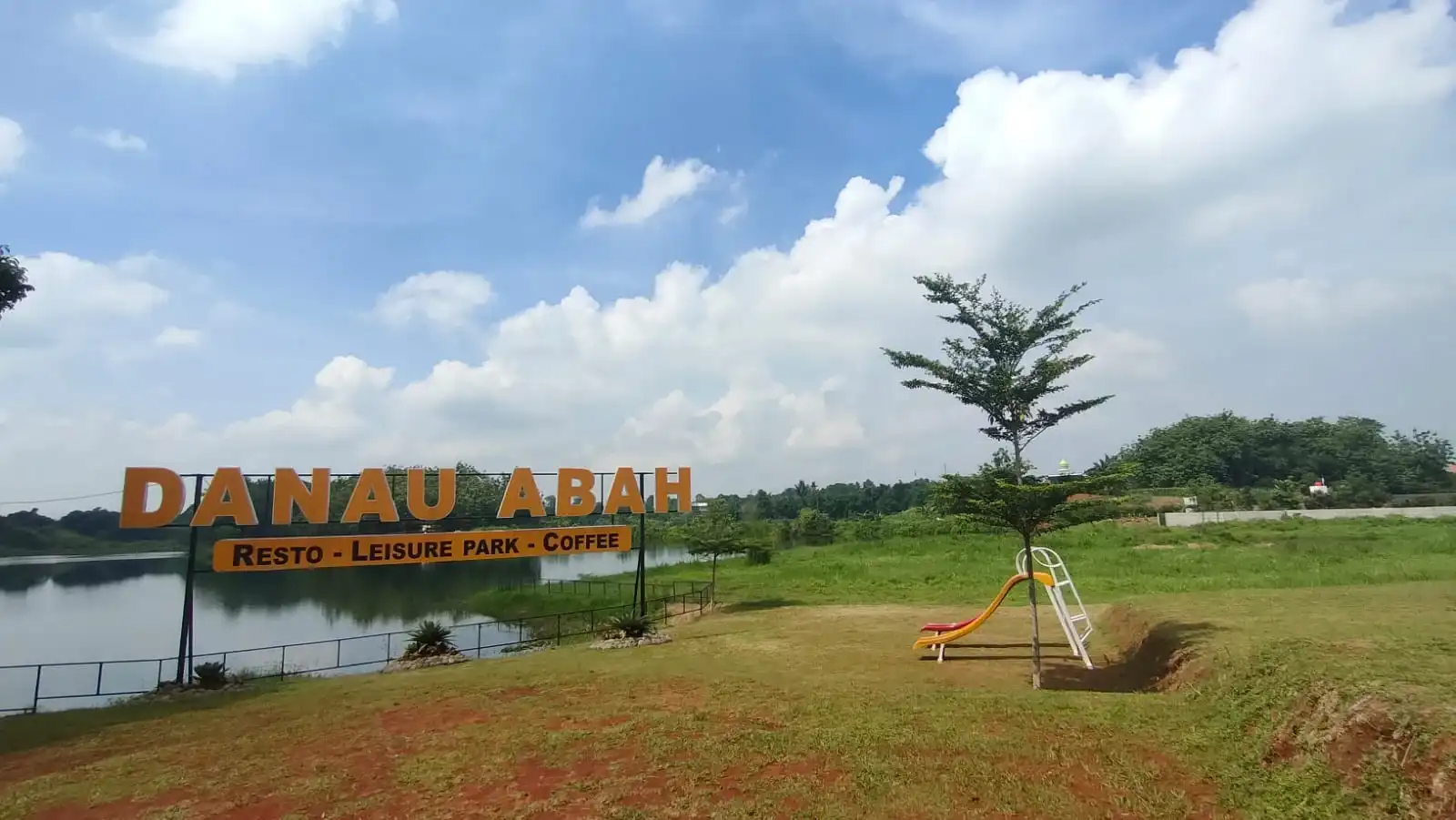 Restoran sunda tangerang - Danau Abah