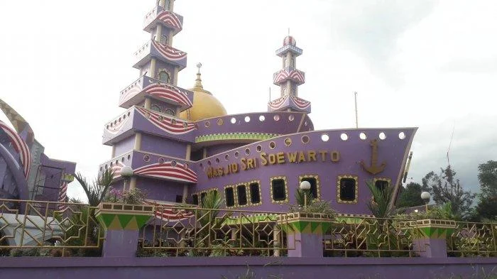 Desain Masjid yang Unik dan Multifungsi