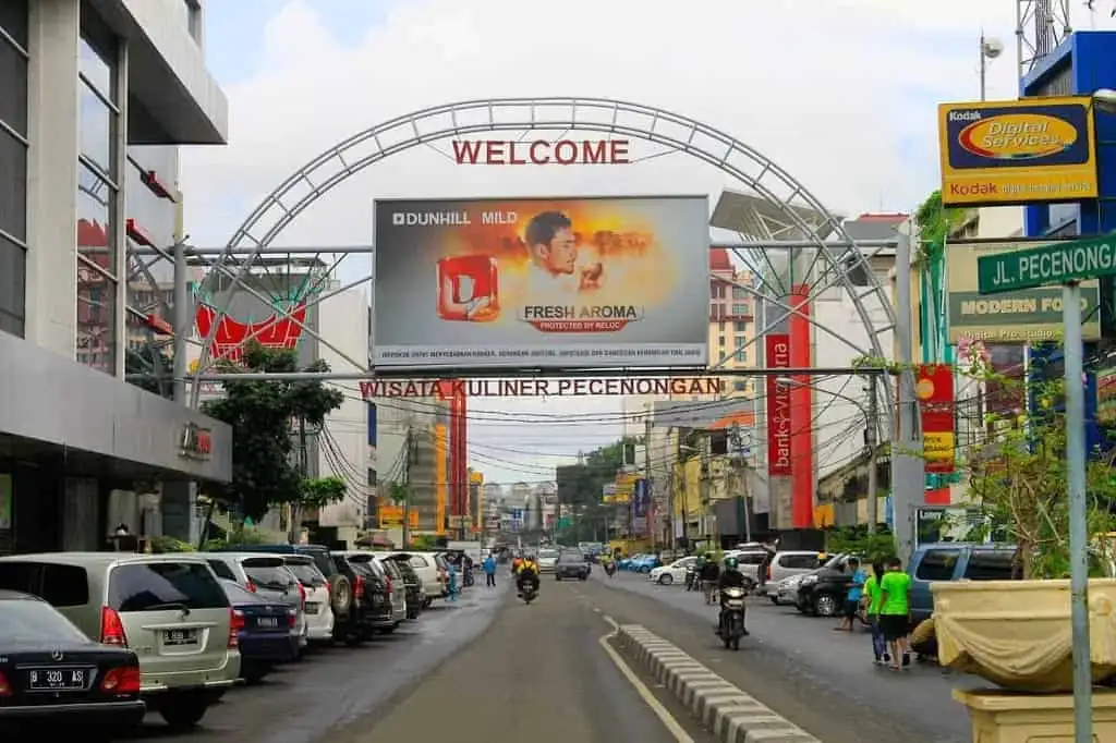 wisata imlek di jakarta - Kawasan Pecenongan