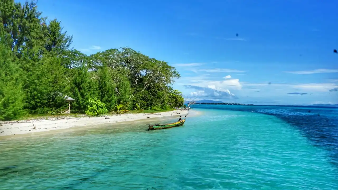 scuba diving morotai
