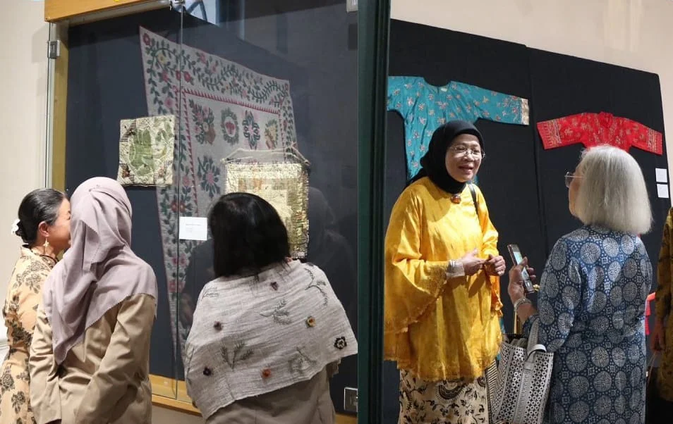 Pameran Koleksi dan Seni Kontemporer Tersirat dari Serat