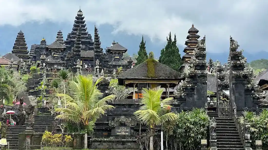 Pura Besakih, Bali