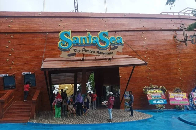 Santa Sea Waterpark Sukabumi- Destinasi Wisata Air Seru dan Ekonimis!