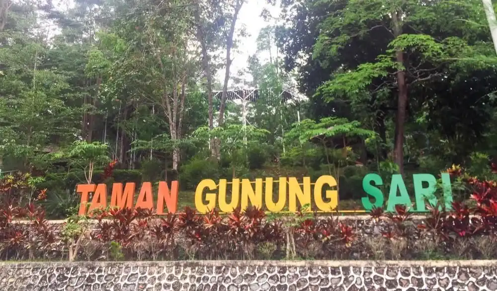Wisata Imlek Singkawang - Taman Gunung Sari