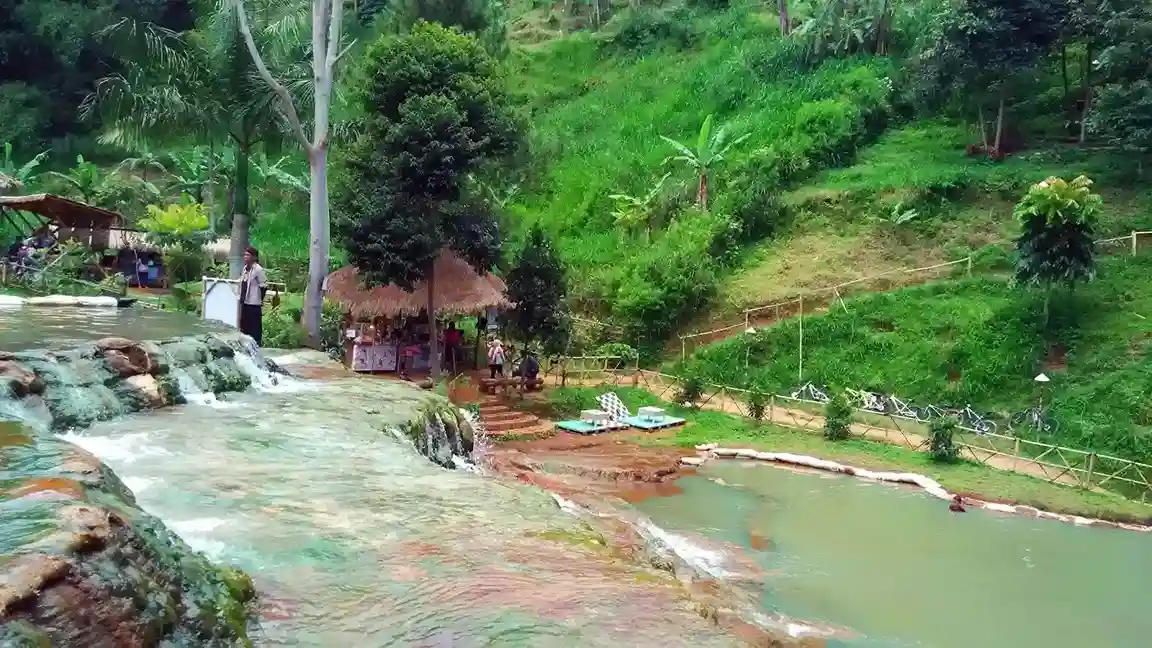Curug Cipanas