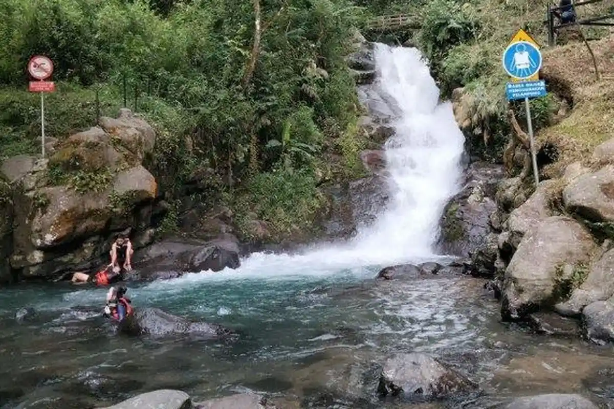 Curug Panjang Megamendung