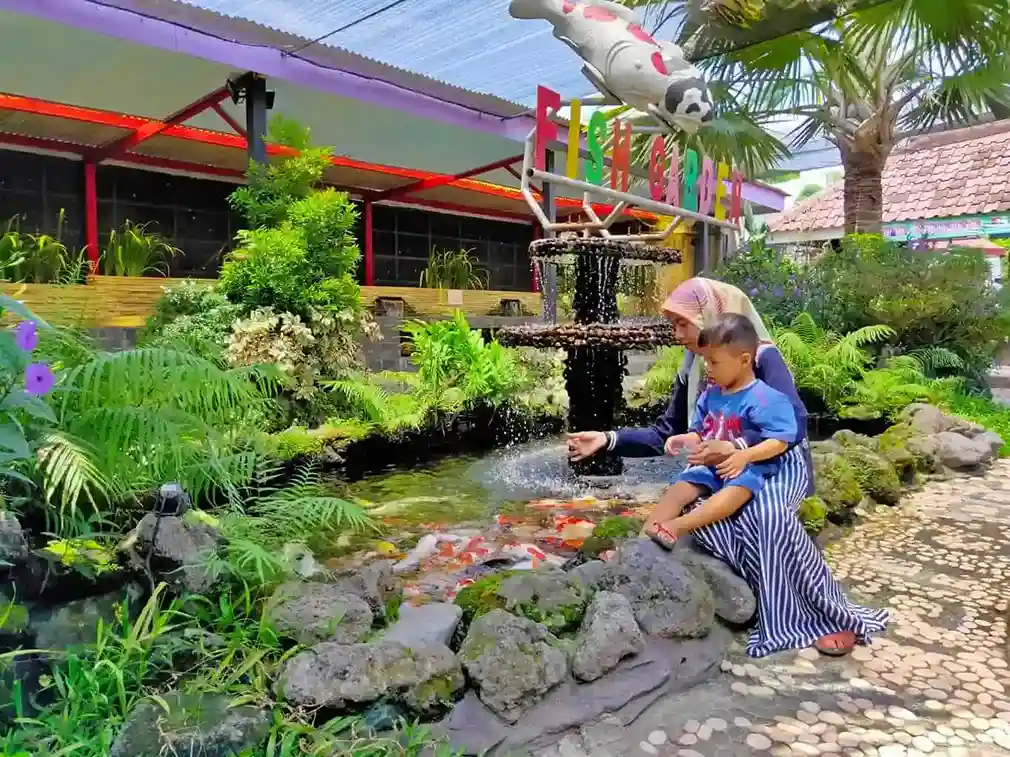Fish Garden Blitar