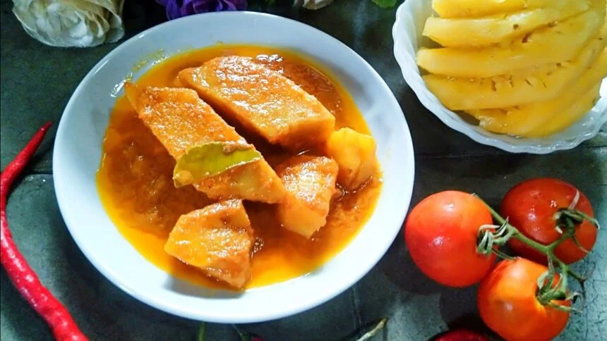 Gulai Tepek Ikan -Makanan Jambi 