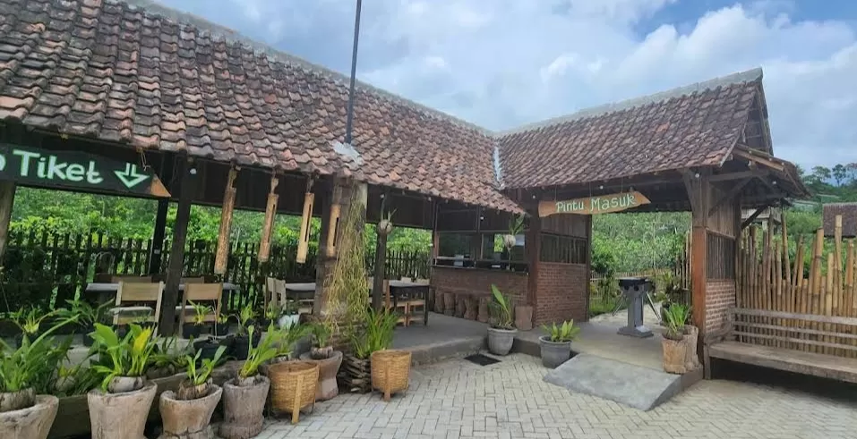 Lokasi dan Rute Dusun Kuliner Batu dari Alun-Alun Kota Batu